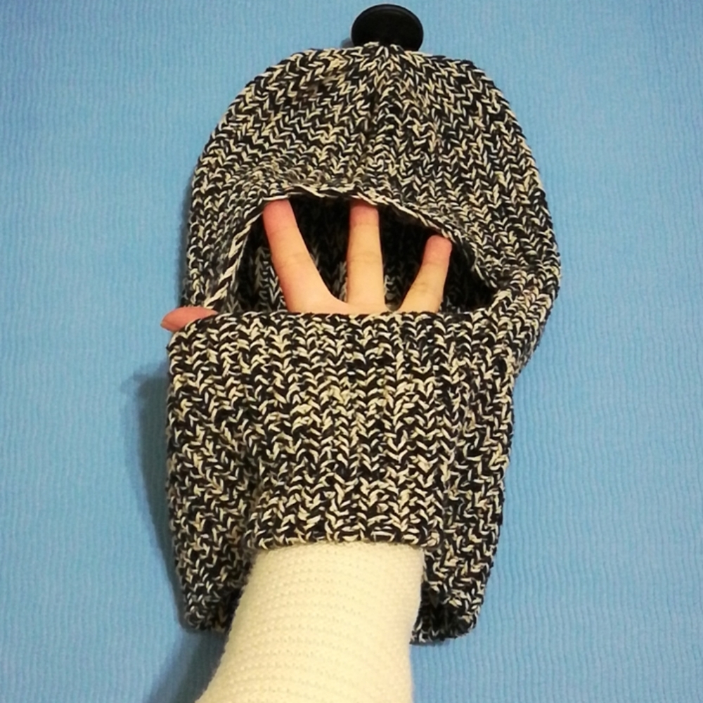 Evening wool hat/face cover